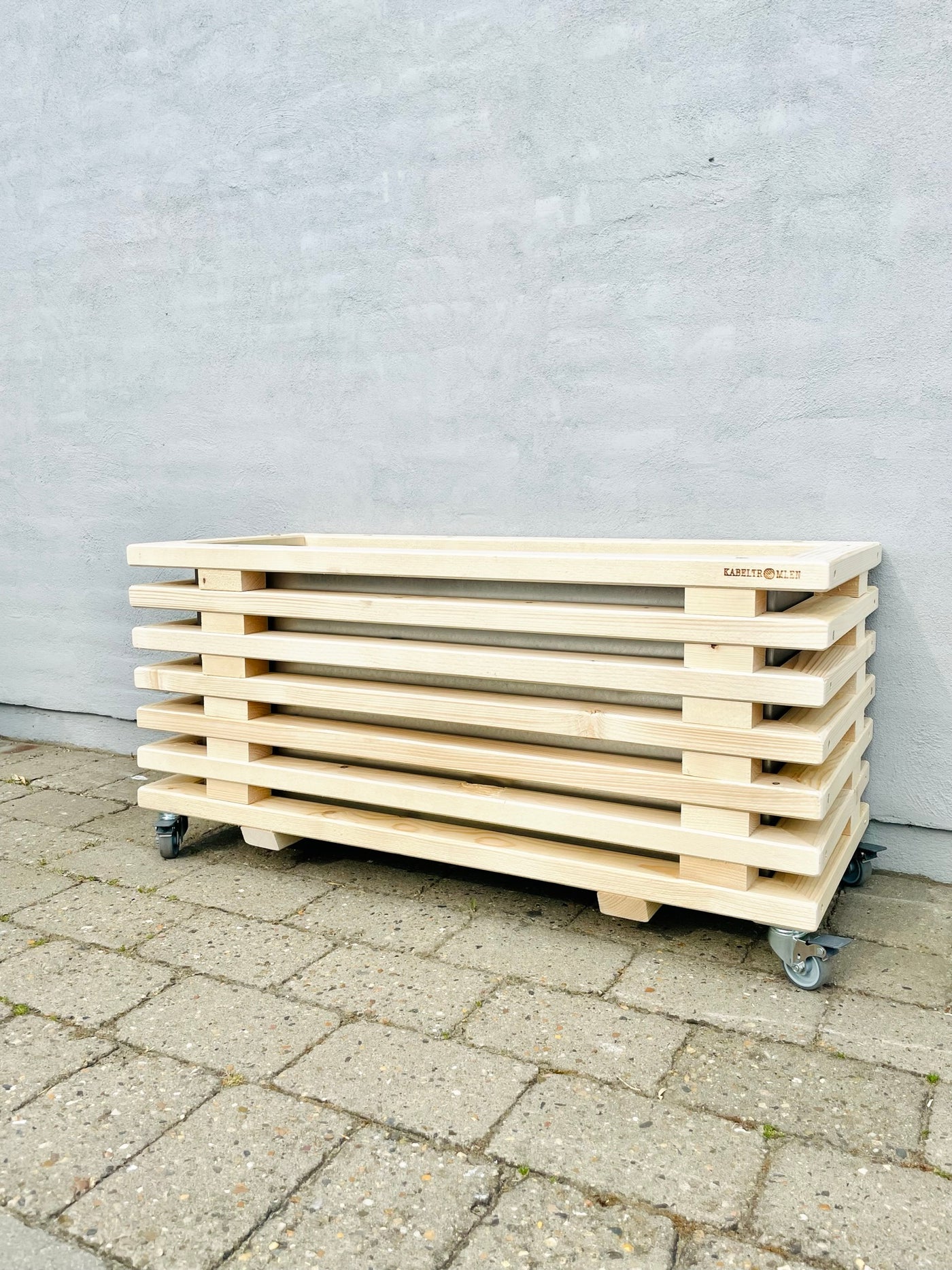 Plantekasse af Nye Traller med Stålindsats