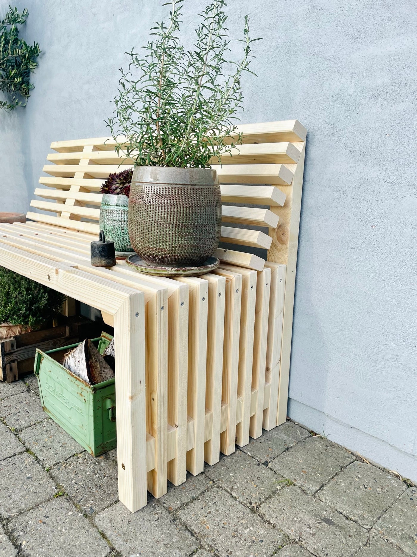 Trallebænk med Ryglæn