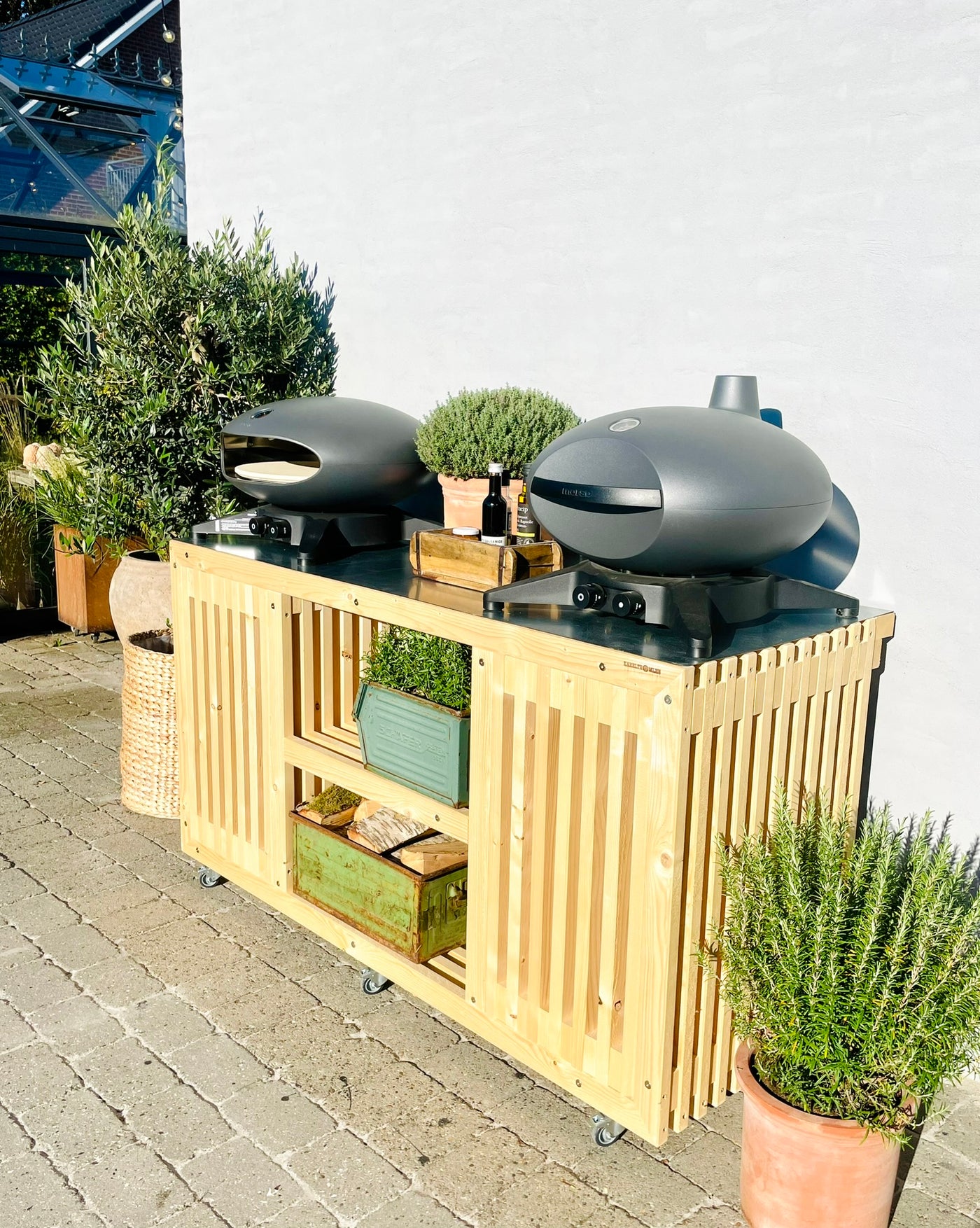 Luksus Grillbord med Dobbelt Gasflaskeskjuler | Nye traller