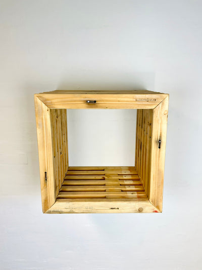 Væghængt Sengebord af Brugte Traller - 45x45 cm