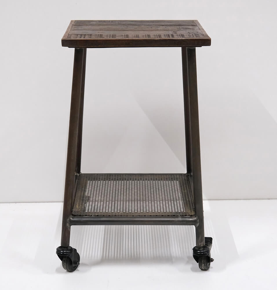 Carnegie sidebord med hjul