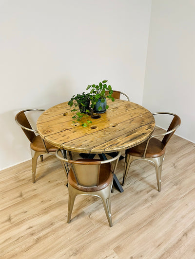 Liva Spisebord af Kabeltromle