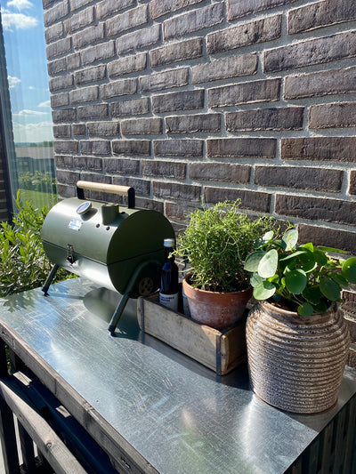 Plantebord af Traller | Sortbejdset