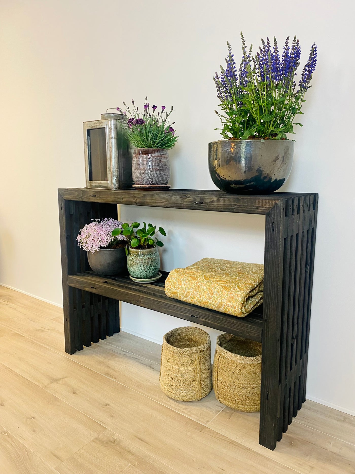 Plantebord af Traller | Sortbejdset