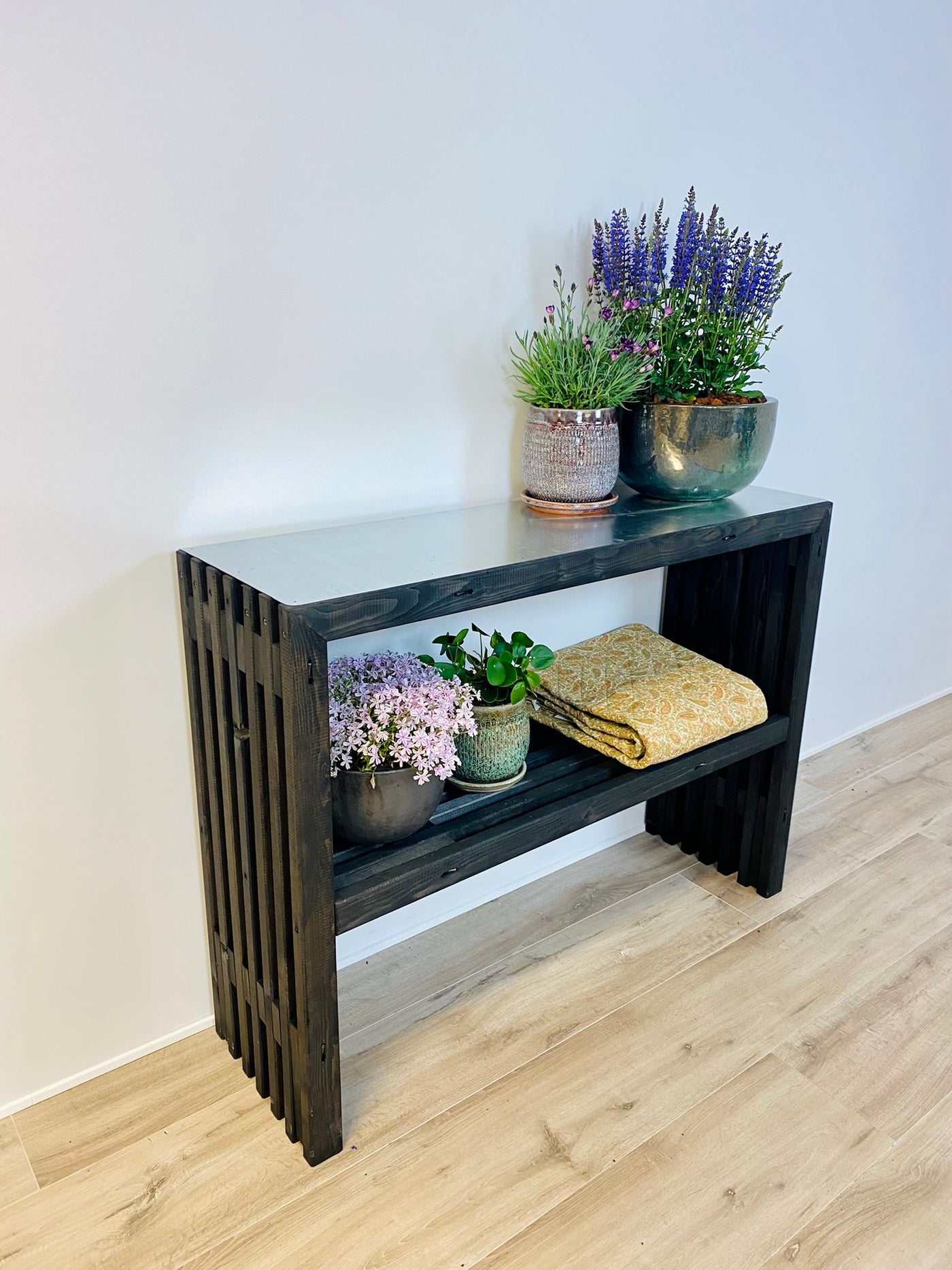 Plantebord af Traller | Sortbejdset